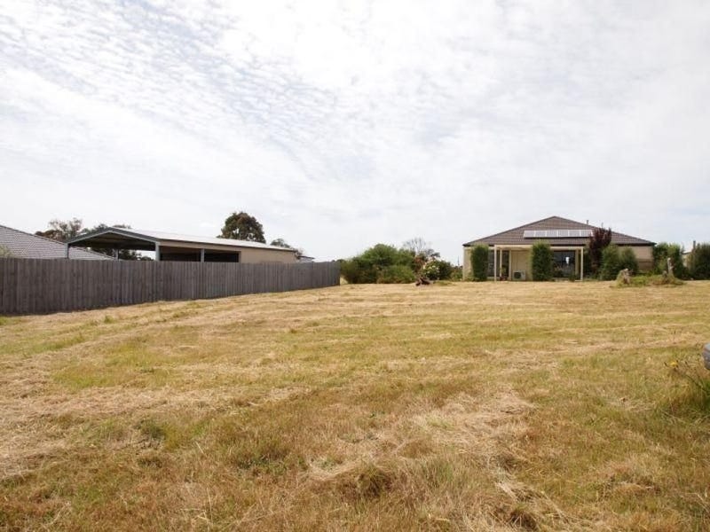 2 Tahoe Court, Newlands Arm, VIC 3875