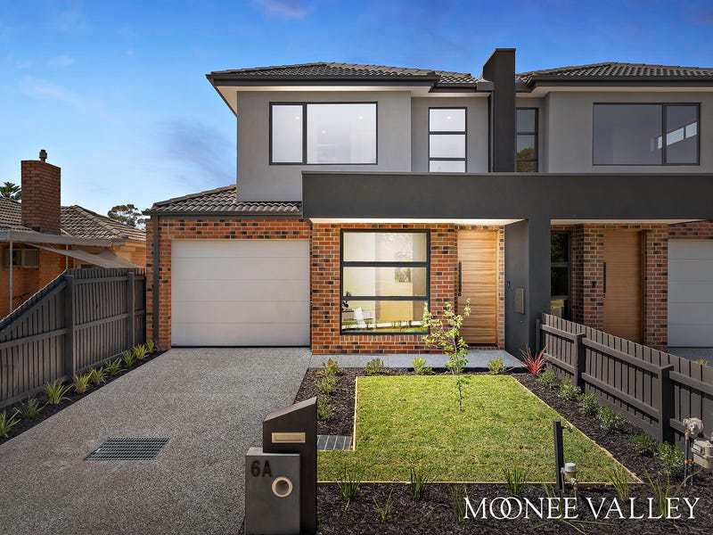 Real Estate & Property for Sale in Greensborough, VIC 3088 (+1 location