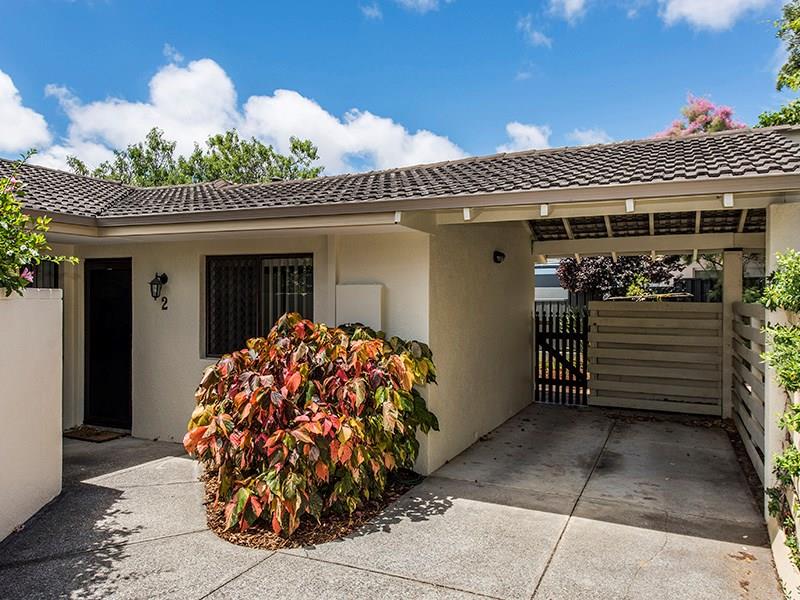 2/3 Birdwood Circus E, Bicton, WA 6157 Property Details