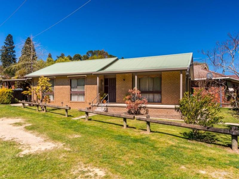3 Frederick Street, Beechworth, Vic 3747 Property Details