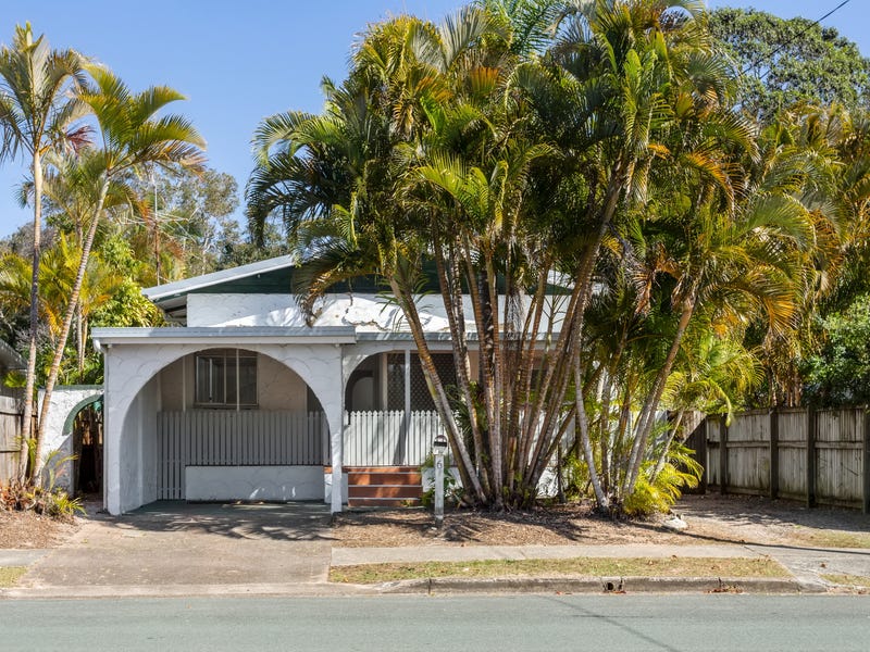 6 Blaxland Street, Golden Beach, QLD 4551