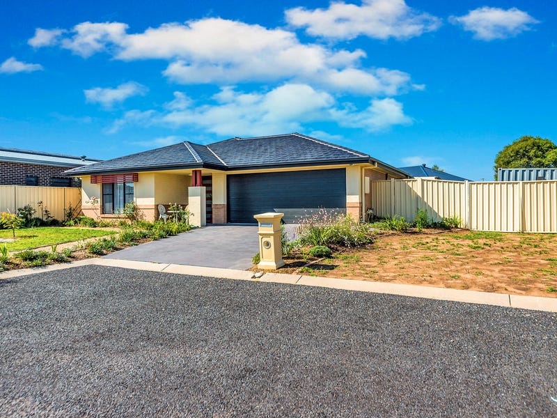 5 Galloway Place, Bungendore, NSW 2621 House for Sale