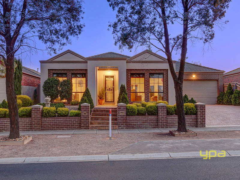 56 Thomas Carr Drive, Tarneit, Vic 3029 Property Details