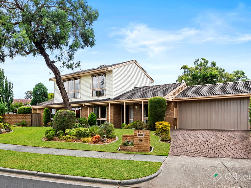 2 Warrawee Circuit, Frankston, Vic 3199 Property Details