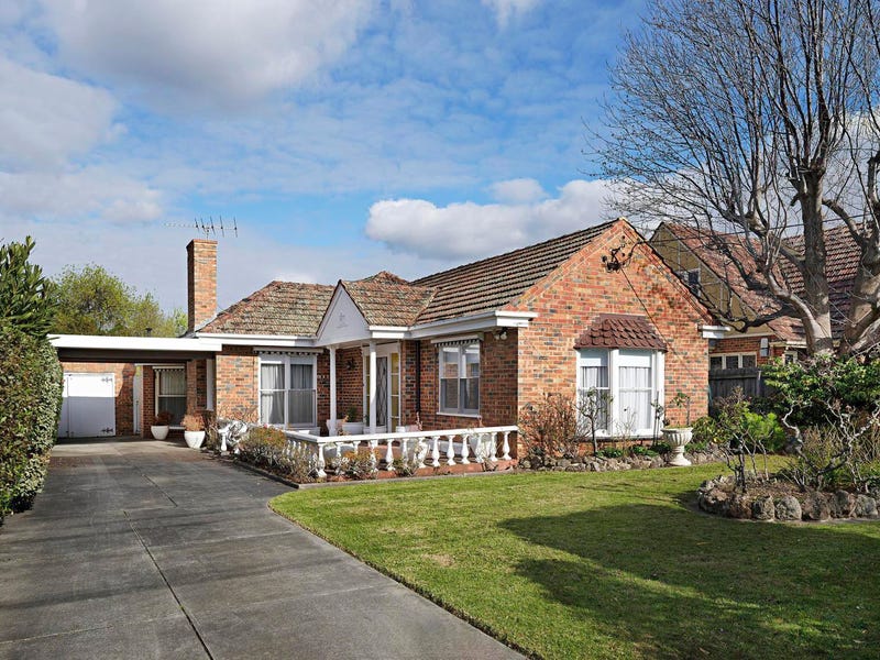 16 Wickham Grove, Strathmore, Vic 3041 Property Details