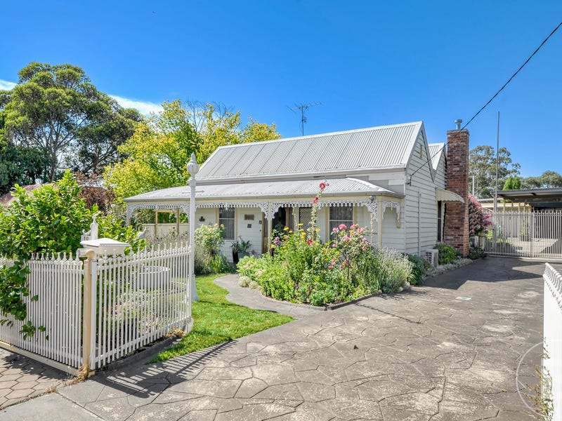 18 Albert Street, Maryborough, Vic 3465 Property Details