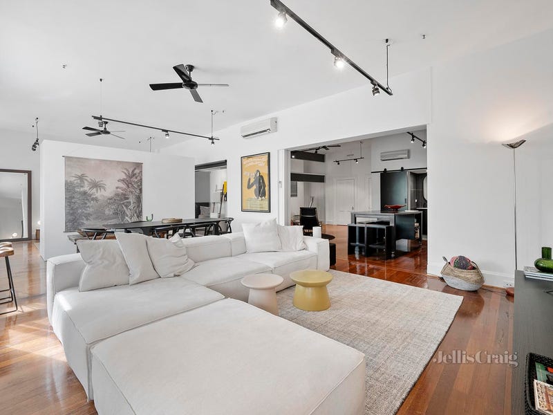 Real Estate & Property for Sale in St Kilda, VIC 3182 (+3 locations) Pg