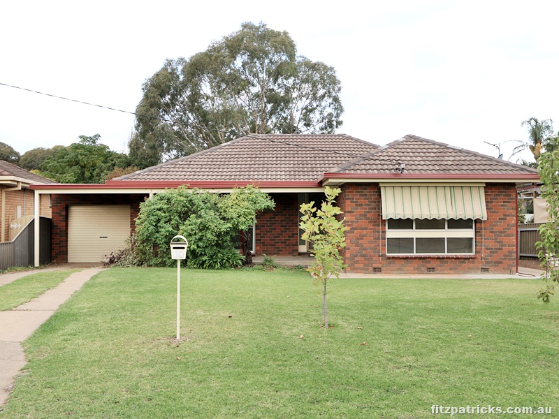 19 Willow Street, Kooringal, NSW 2650