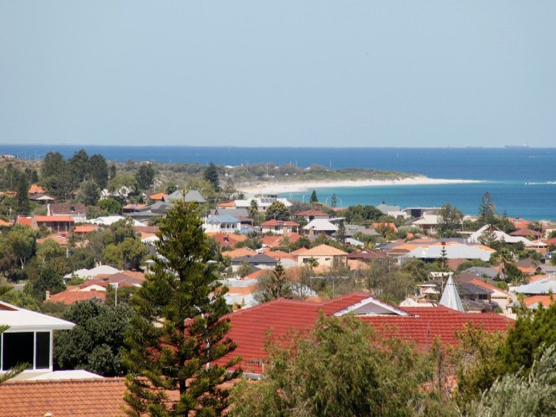 21 Swanson Way, Ocean Reef, WA 6027