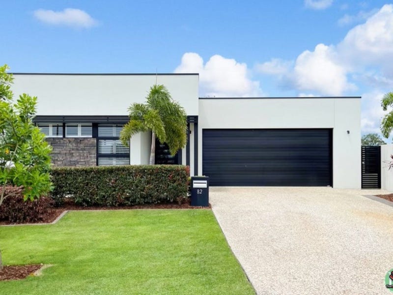 82 Lakeview Boulevard, Mermaid Waters, Qld 4218