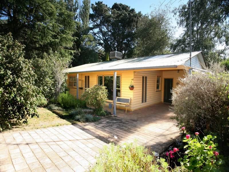 51 Mount Pleasant Road, Monbulk, Vic 3793 Property Details