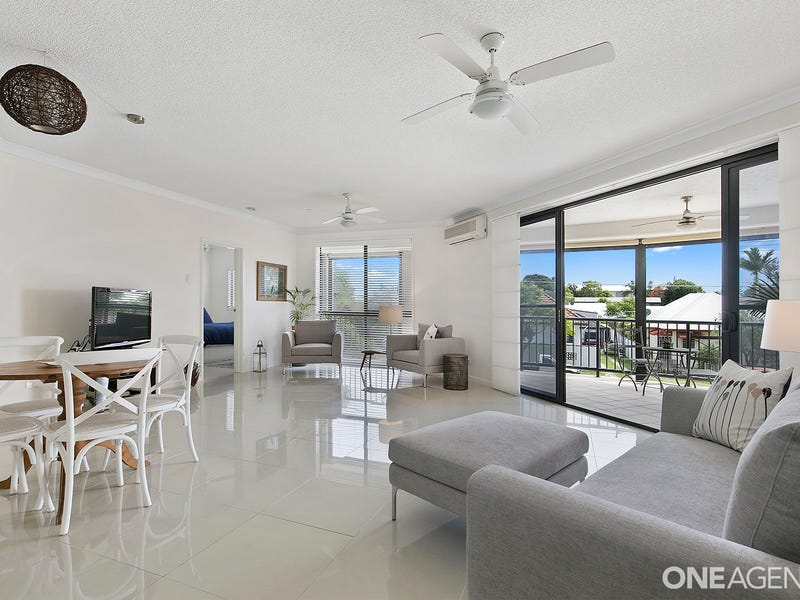 2/3 Rock Street, Scarborough, QLD 4020