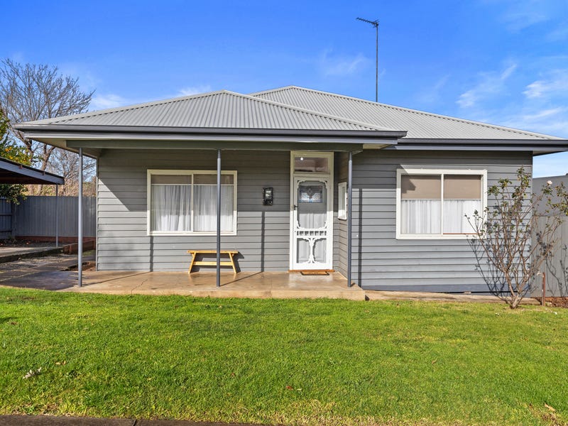 35B Young Street, Leongatha, Vic 3953 Property Details