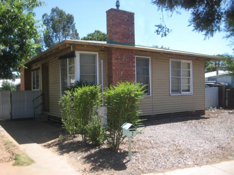 2 Garden Cres, Echuca, VIC 3564