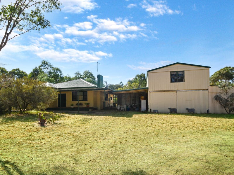 Houses for Sale in Crowlands, VIC 3377