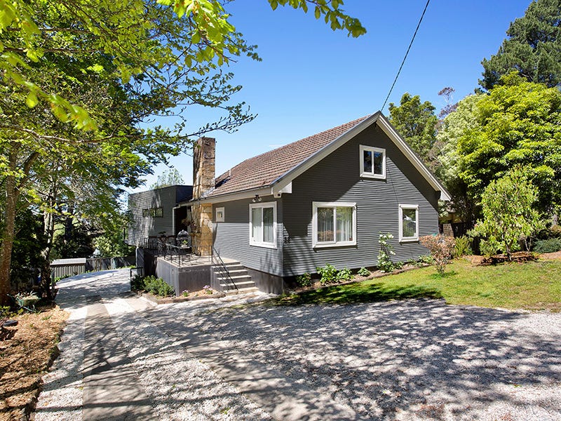 23 Mclaughlin Avenue, Wentworth Falls, NSW 2782