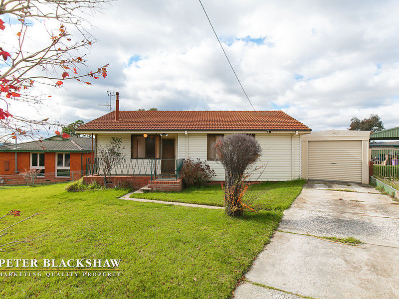 132 Donald Road, Queanbeyan, NSW 2620 Property Details