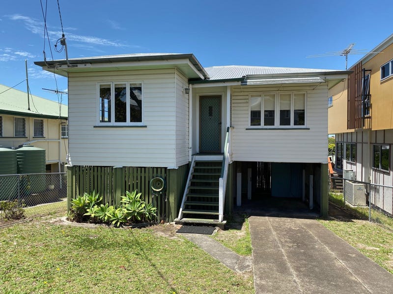 33 Gordon Parade, Manly, QLD 4179