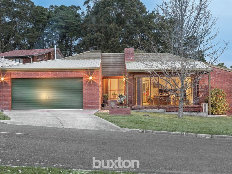 3 Yarana Drive, Mount Helen, VIC 3350