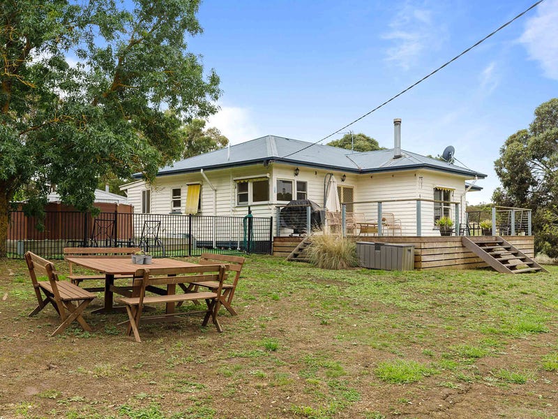 6 Pett Street, Skipton, Vic 3361 Property Details