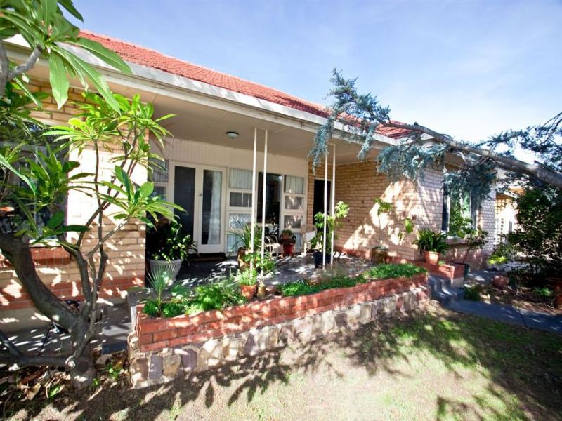 18 Ayton Avenue, Fulham, SA 5024