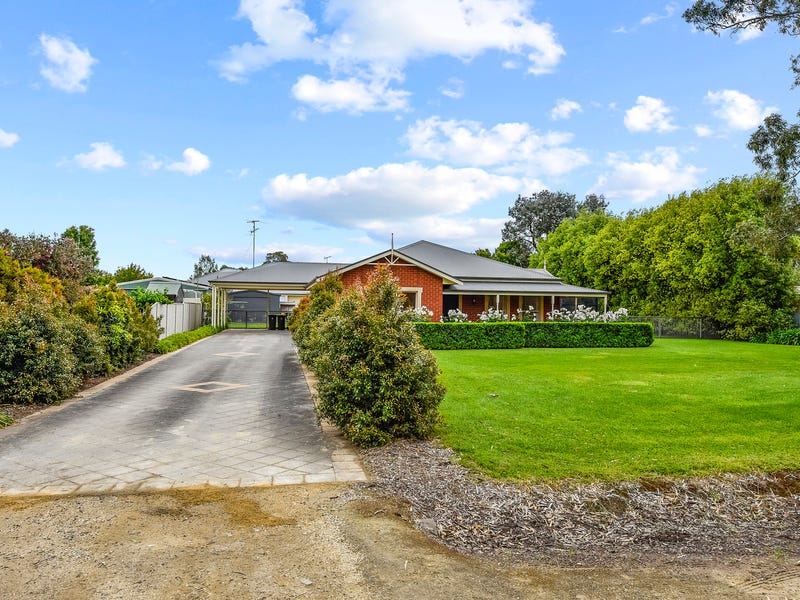 10 Gordon Street, Penola, SA 5277 Property Details