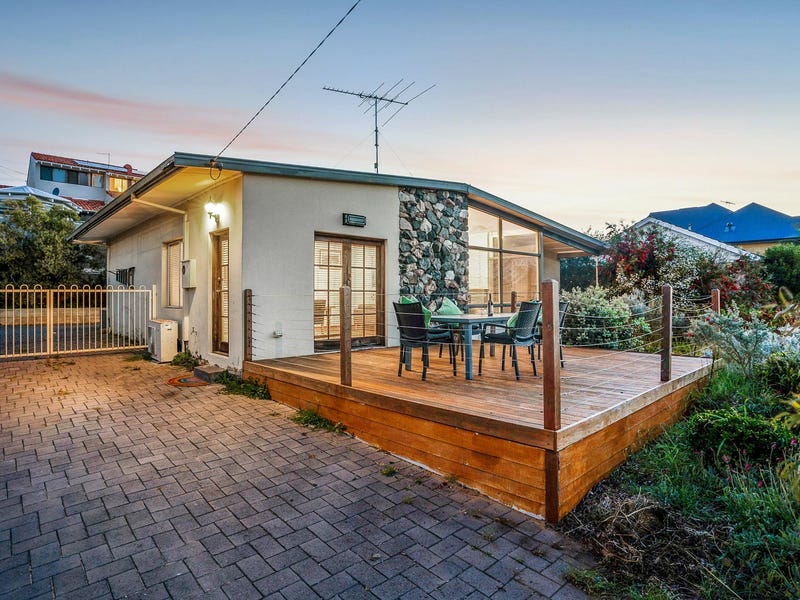 20 Elliott Road, Trigg, WA 6029 Property Details