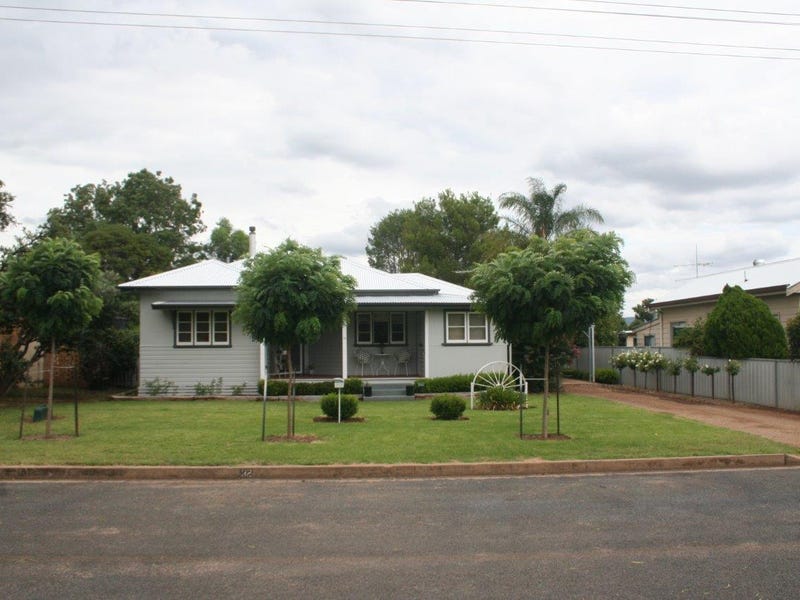 32 Bombelli Street, Bingara, NSW 2404 Property Details