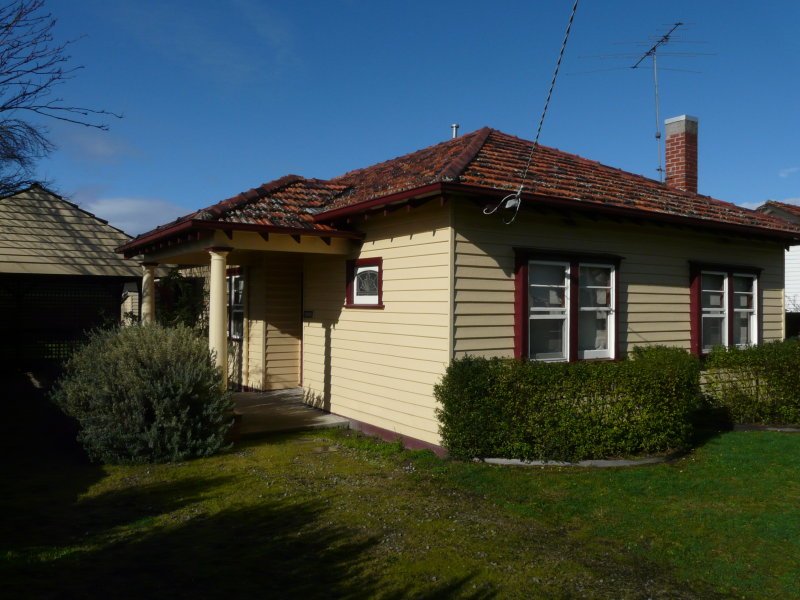 2 Chapmans Road, Trafalgar, Vic 3824 Property Details