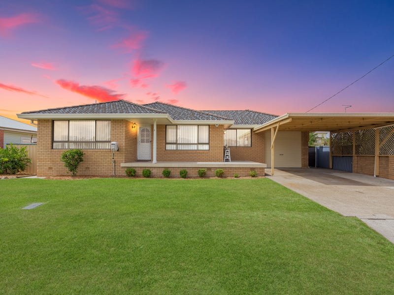 1 Cornwall Lane, Taree, NSW 2430