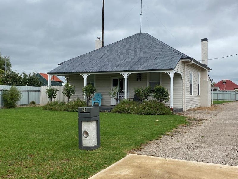 21 Coreen St, Jerilderie, NSW 2716 Property Details