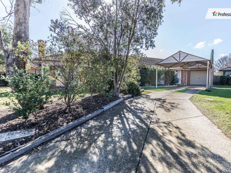 4 Tarwin Court, Brookfield, Vic 3338 Property Details