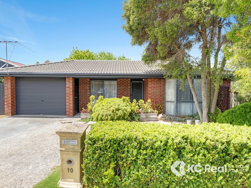 10 Wilmott Close, Berwick, Vic 3806 Property Details