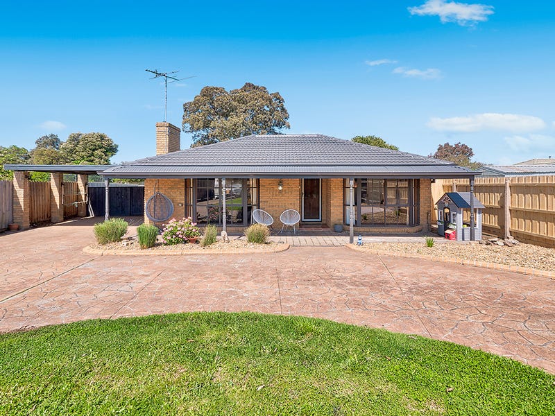 6 Amanda Court, Pakenham, VIC 3810