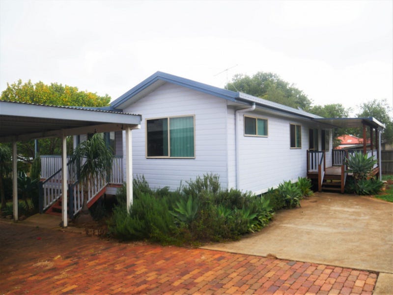 2/13 Fisher Street, Kingaroy, QLD 4610