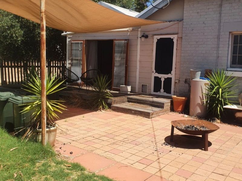 466 Greenhills rd, Greenhills, WA 6302 House for Sale