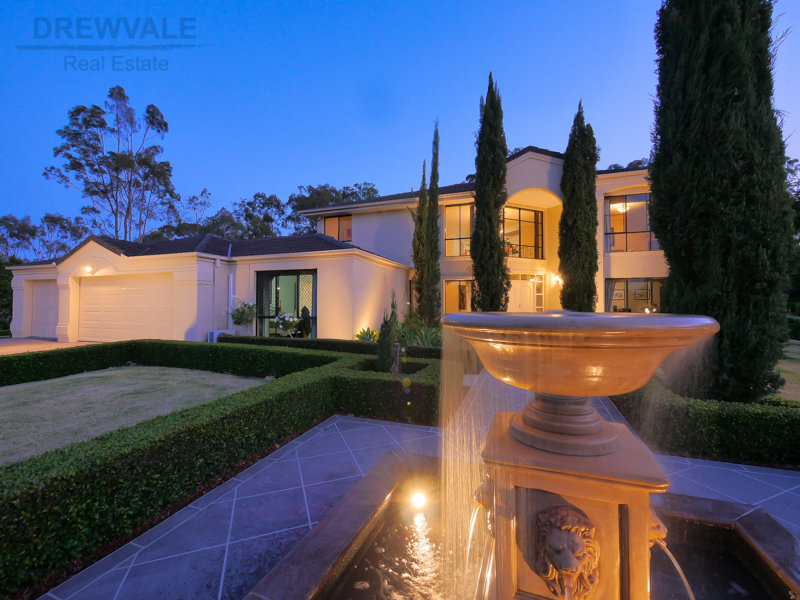 9 Macadamia Street, Forestdale, Qld 4118 Property Details