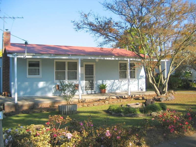 94 McNeilly Rd, Drouin, Vic 3818 Property Details