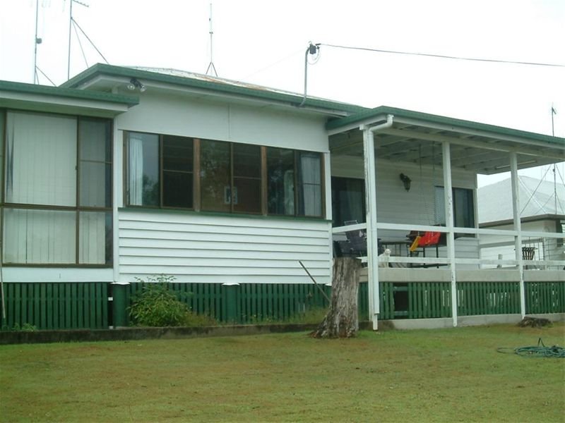 43 Kent Street, Urangan, Qld 4655 Property Details