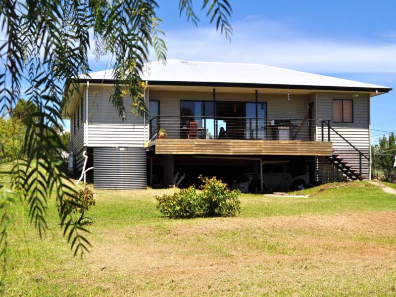 6 Binnie Street, Greenmount, QLD 4359