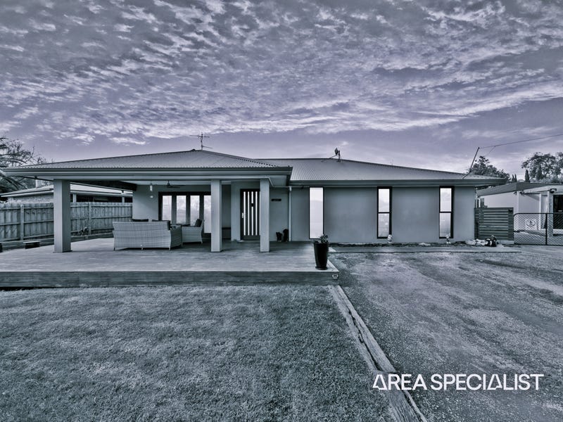 10 Beazley Road, Cardinia, Vic 3978 Property Details