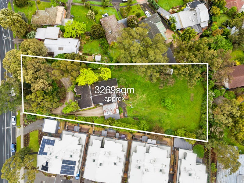 208 Mountain View Road, Briar Hill, VIC 3088