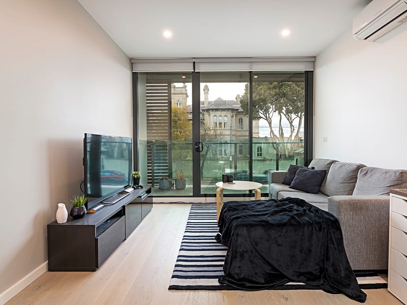 101/105 Dundas Street, Preston, Vic 3072 Property Details
