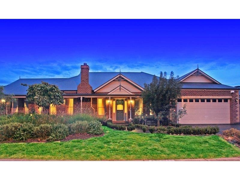 66 Berwick Springs Promenade, Narre Warren South, VIC 3805 realestate