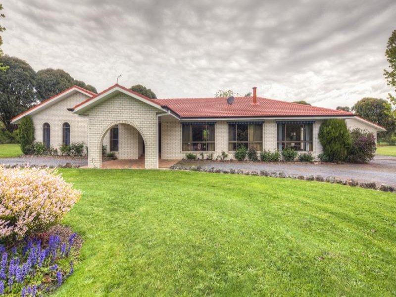 107 Cummins Road, Mount Rowan, Vic 3352