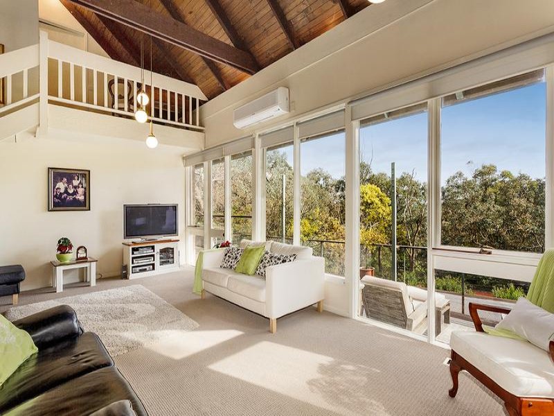 1820 Rainbow Valley Road, Park Orchards, VIC 3114