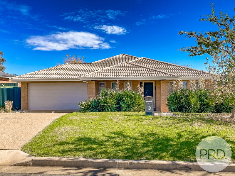 42 Melaleuca Drive, Forest Hill, NSW 2651