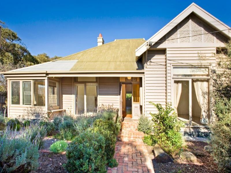 30 Holyrood Street, Hampton, Vic 3188 Property Details