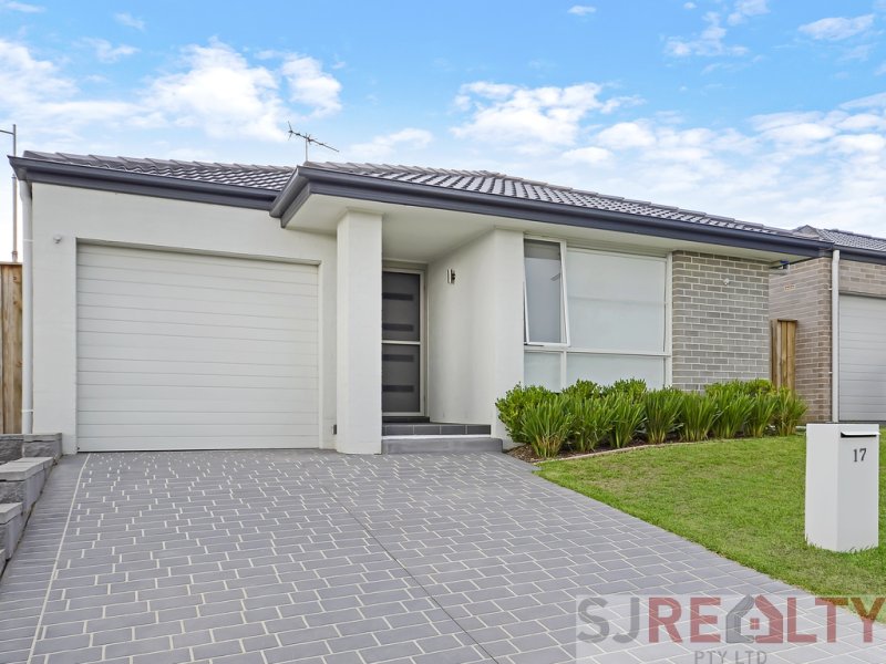 17 Hinton Street, Spring Farm, NSW 2570