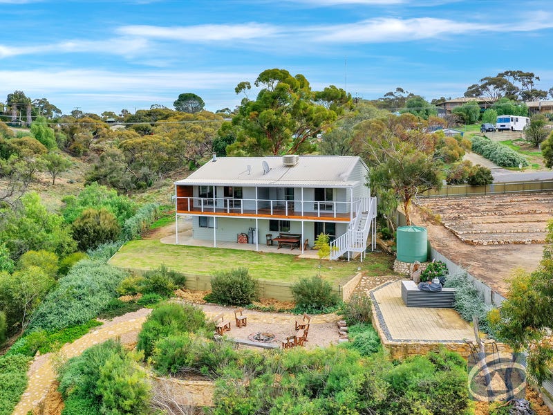 13 The Parade, Blanchetown, SA 5357